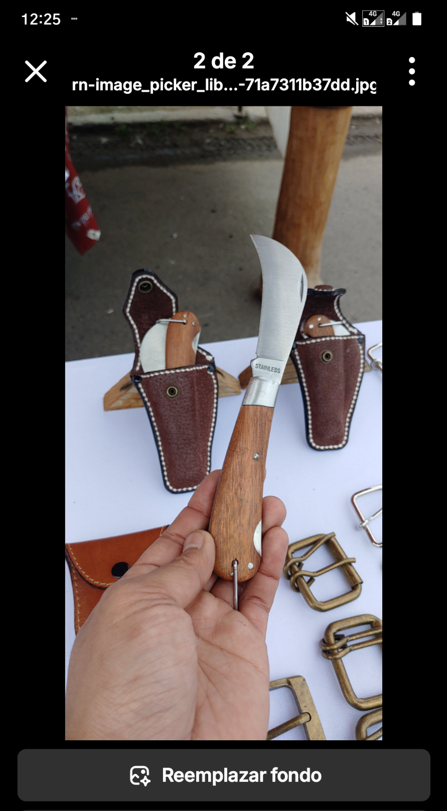 Cuchillo curvo de madera / seguro
